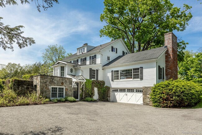 Building Photo - 74 Melville Rd