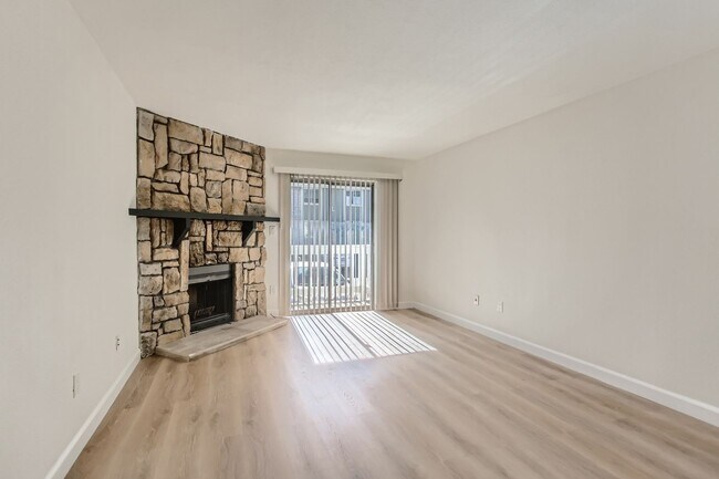 Building Photo - 4400 S Quebec St