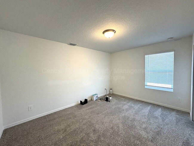 Building Photo - 2958 Sunstar Dr