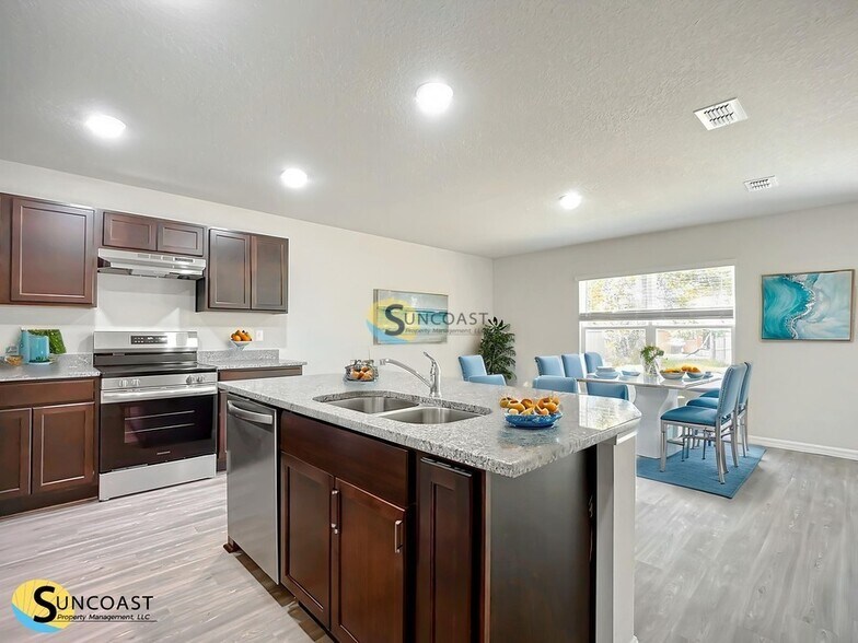 Building Photo - 22 Pine Hill Ln