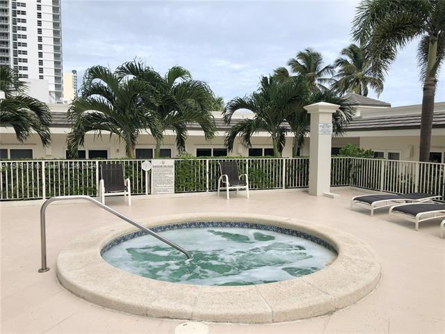 Building Photo - 4779 Collins Ave
