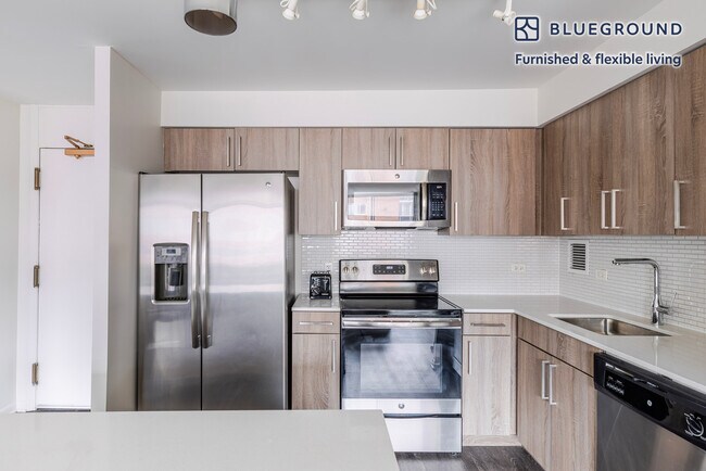 Building Photo - 903 S Ashland Ave