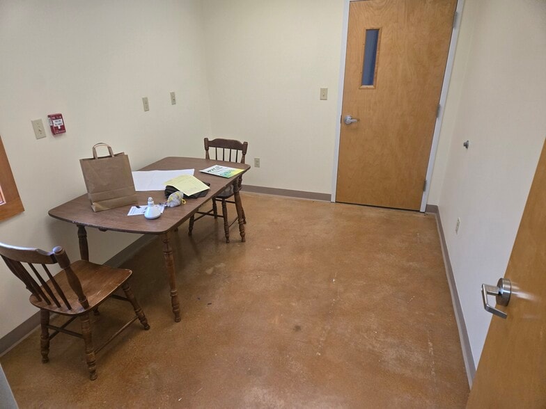 Building Photo - 42981 NY-28