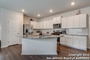 Building Photo - 9811 Kalm Brome