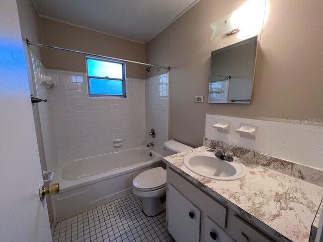 Building Photo - 2110 NW 54th Terrace