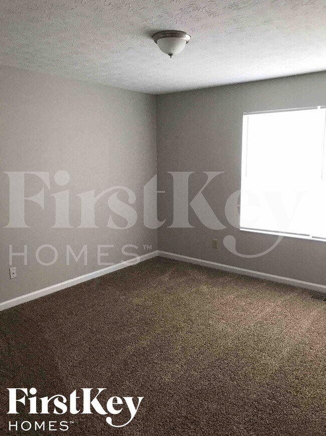 Building Photo - 875 Millers Run Ct