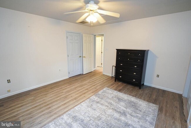 Building Photo - 3727 Village Trail