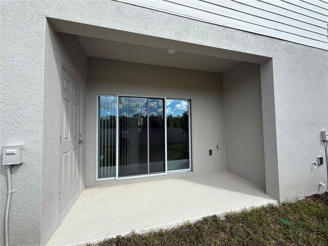 Building Photo - 3009 Skyline Lp