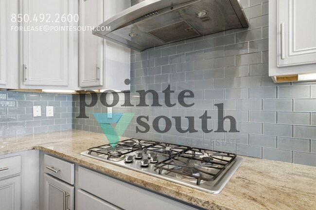 Building Photo - 26 E Pine Lands Lp