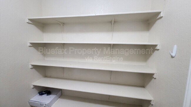 Building Photo - 10138 Emerald Sun