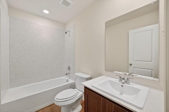 Building Photo - 1113 Northfield Dr