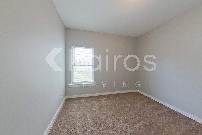 Building Photo - 11551 Crimson Ridge Rd