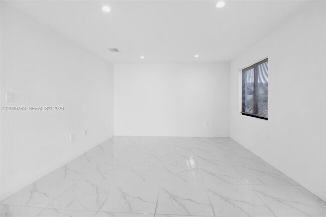 Building Photo - 21226 SW 119th Ave