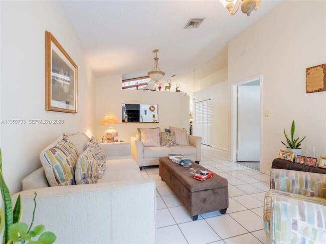 Building Photo - 206 SW 159th Way