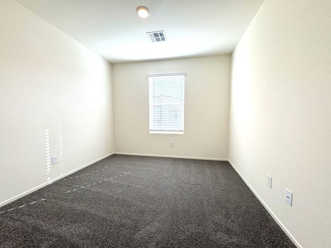 Building Photo - 4828 Ava Ridge Ave