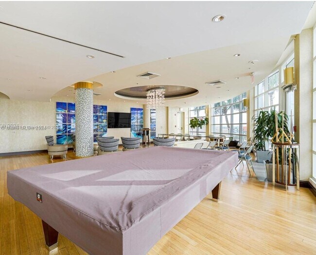 Building Photo - 244 Biscayne Blvd
