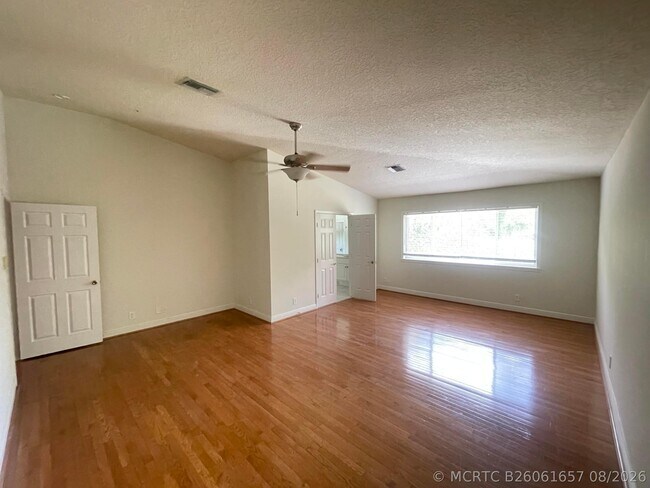 Building Photo - 10225 NW 60th Pl