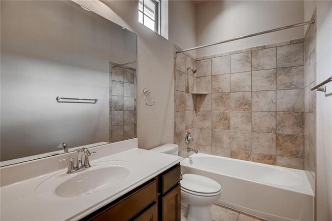 Building Photo - Stunning Single Story in Falconhead West!