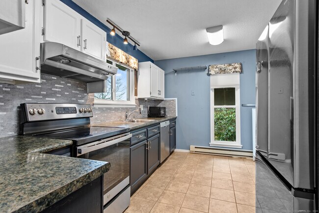 Building Photo - 50 Mallard Dr