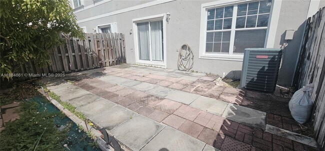 Building Photo - 8372 SW 23rd Ct