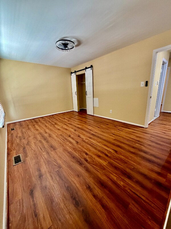 Building Photo - 4013 Parkwood Ct