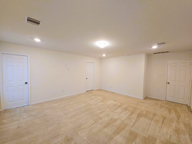 Building Photo - 16626 Cliff Vale Ct