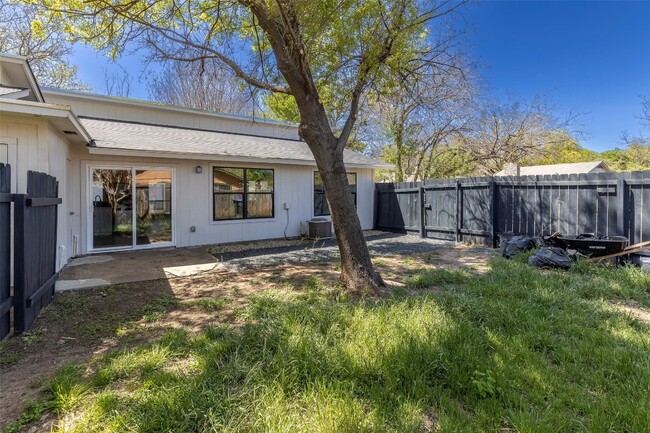 Building Photo - 10309 Burmaster Ln