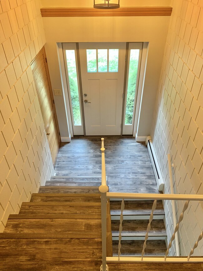 Building Photo - 129 Back Winterport Rd