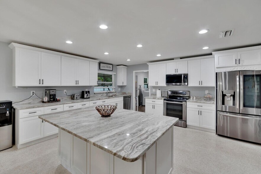 Building Photo - 1607 Melodie Dr