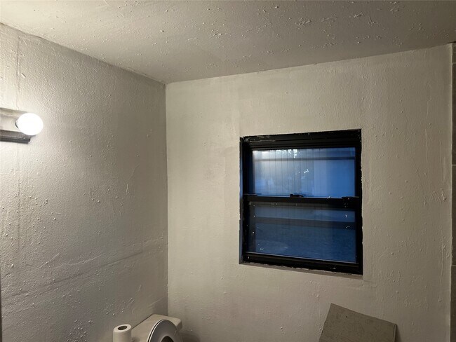 Building Photo - 1101 N 1st St