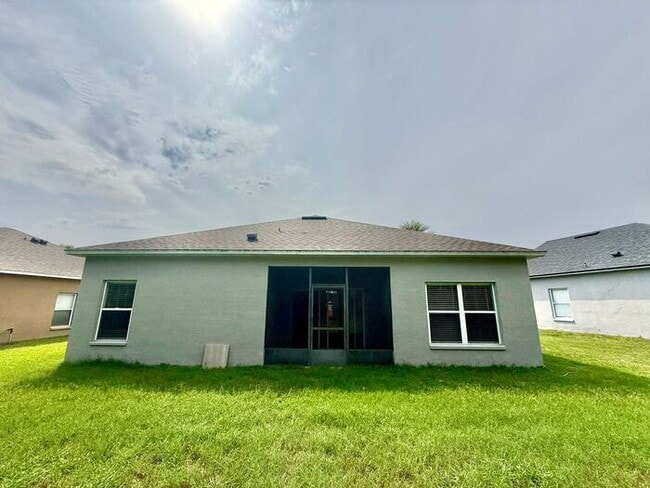 Building Photo - GREAT 3/2 HOME IN WATERSIDE SOUTHEAST ORLANDO