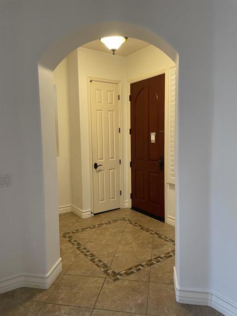 Building Photo - 415 N Cedros Ave