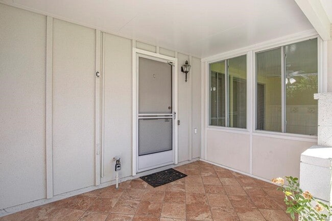 Building Photo - 516 Calle Aragon