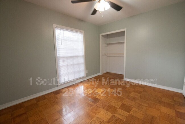 Building Photo - 4361 Montclair Cir E