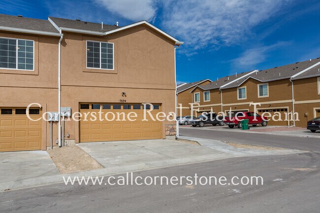 Building Photo - 7694 Pitch Pine Vw