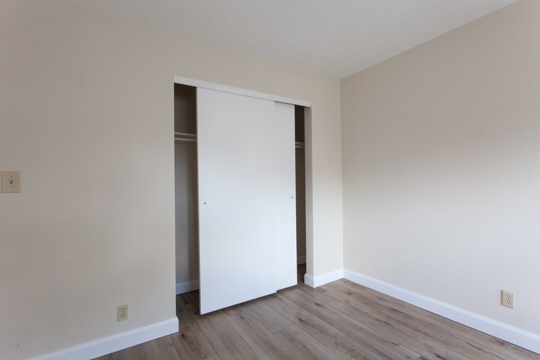 Building Photo - 180 Chittenden Ave