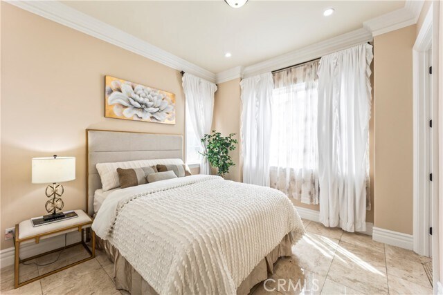 Building Photo - 1117 Encanto Dr