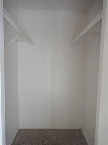 Building Photo - 504 Kings Way Dr