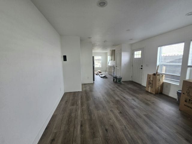 Building Photo - 3401 N Walnut Rd