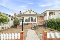 Building Photo - 420 Carrillo St