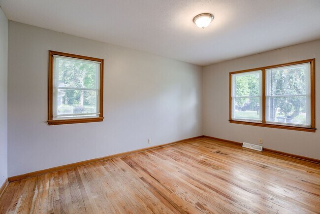 Building Photo - Updated 3 Bedroom With Finished Lower Leve...