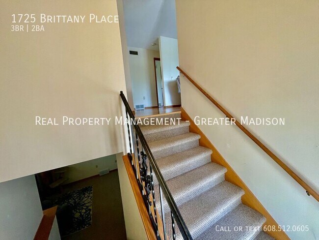 Building Photo - 1725 Brittany Pl