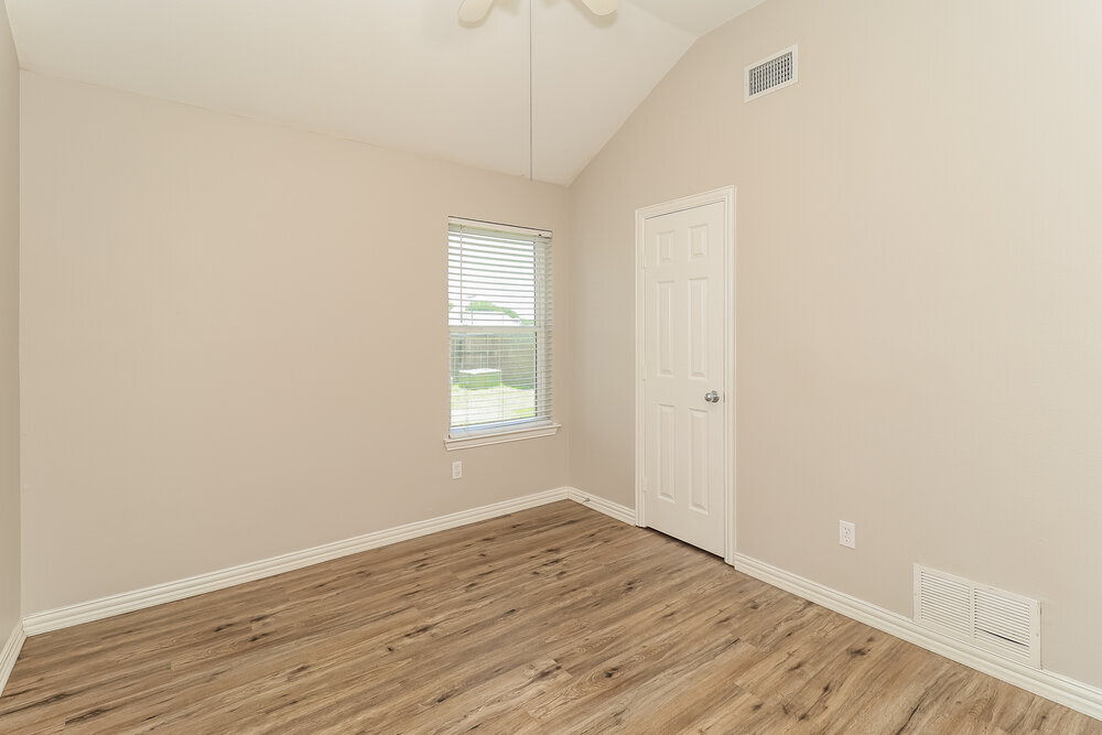 Building Photo - 7917 Val Verde Dr