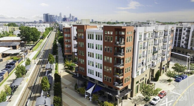 Building Photo - 145 New Bern St