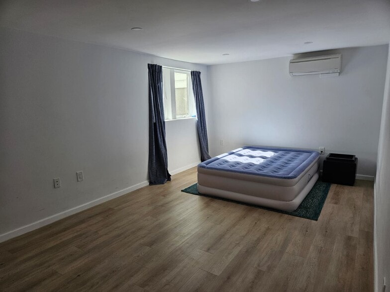 Building Photo - 21 Hall Ave