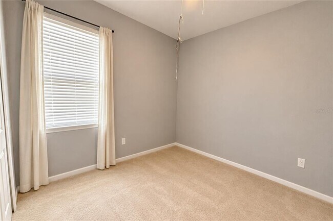Building Photo - 152 Highland Meadows Ave
