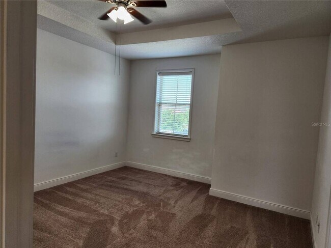 Building Photo - 9817 Winnington St