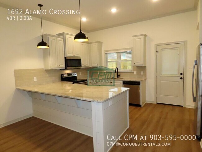 Building Photo - 1692 Alamo Xing Rd