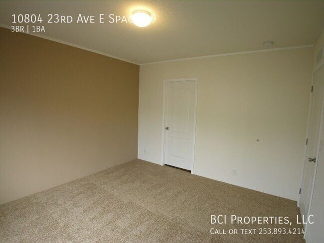 Building Photo - 10804 23rd Ave E