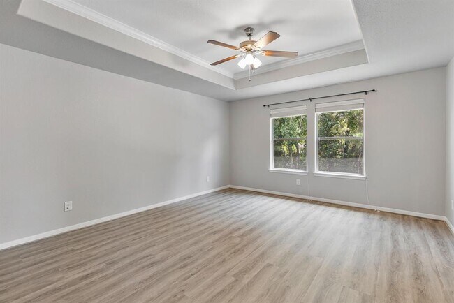Building Photo - 2721 Sandberry Dr